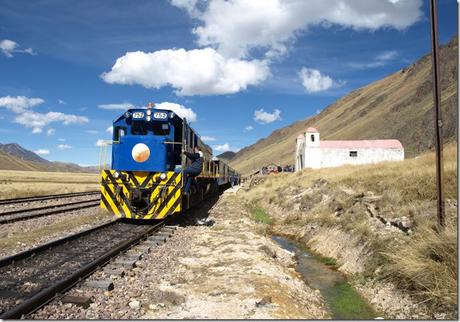 Treno Puno-Cusco