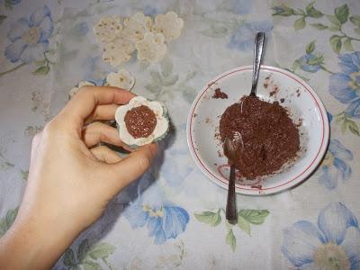 Mini dessert di piadina con cuore di cioccolato