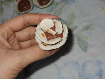 Mini dessert di piadina con cuore di cioccolato