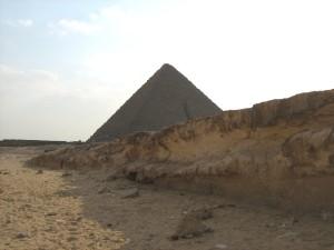 Le tre Piramidi di Giza furono costruite dall’alto