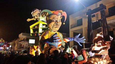 Foto. Saviano, grande successo per il Carnevale, migliaia le persone presenti 2