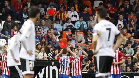 Liga: il Mestalla cade dopo più di un anno, il Pizjuan rimane fortezza