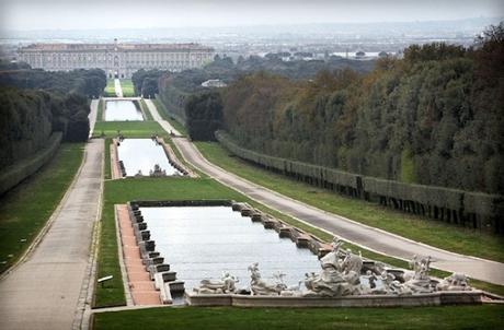 Caserta. Parte dalla stazione il rilancio della Reggia. Queste le novità reggia