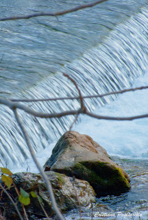 un paio di scatti a: un fiume ed un lungo fiume dove passeggiare