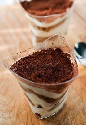 Tiramisù nei bicchierini