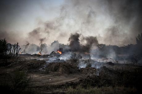 La Terra dei fuochi brucia ancora nell’indifferenza di tutti