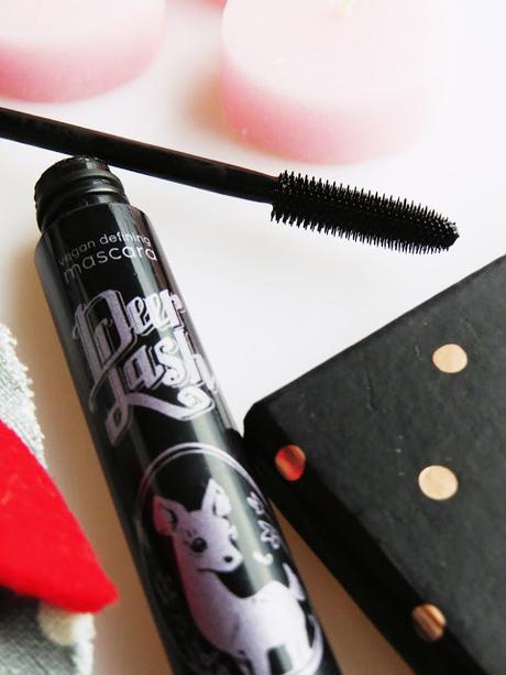 DeerLash vegan defining mascara Neve Cosmetics - Review