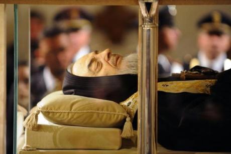 Padre Pio ritrorna a Pietrelcina: l’EAV istituisce corse speciali e navette Padre Pio