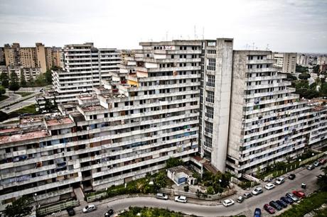 Al Tg5 è Sputtanapoli: “Siamo a Roma e non a Scampia” vele-di-scampia