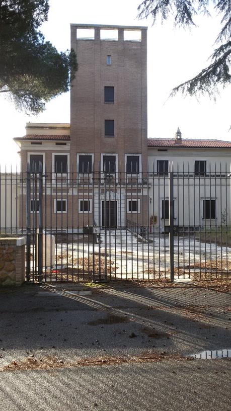 La tristissima storia di Villa Farinacci. Il patrimonio del Comune in abbandono è un danno economico per tutti La tristissima storia di Villa Farinacci. Il patrimonio del Comune in abbandono è un danno economico per tutti