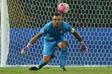 Palermo: Stefano Sorrentino fa crac, i primi dettagli sull’infortunio Palermo: Stefano Sorrentino fa crac, i primi dettagli sull’infortunio