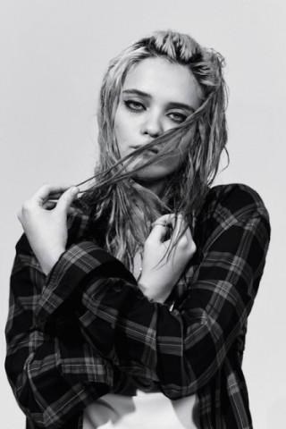 sky-ferreira-dazed-2016-2-373x560