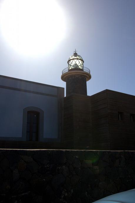 Il faro di Jandìa, dove le acque dell’oceano si incontrano tra nord e sud. Dove mangiare