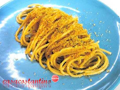 Spaghetti rigati con la mollica