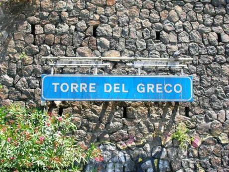 Chiuso centro estetico abusivo in una farmacia di Torre del Greco torredelgrecocircumvesuviana14