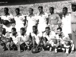 #GliAgentiRaccontano… Brasile – Uruguay 1-2 la vergogna di una Nazione! Brazilian-national-soccer-team-World-Cup-1950_2392914
