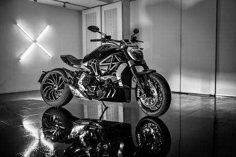 Ducati X-Diavel 2016 - Details