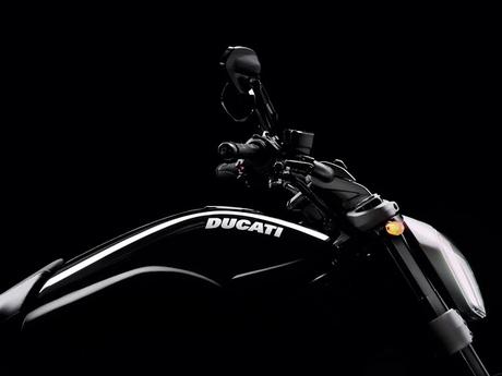 Ducati X-Diavel 2016 - Details