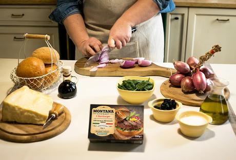 Hamburger Gourmet Montana con cipolle caramellate, parmigiano e balsamico stravecchio