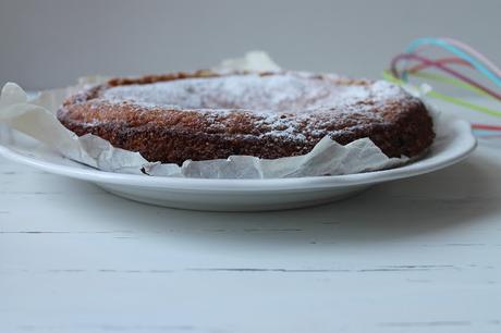 Torta con farina di grano duro e gocce di cioccolato fondente