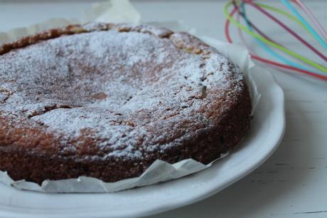 Torta con farina di grano duro e gocce di cioccolato fondente