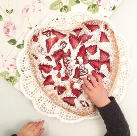 [Pasticciando in cucina] Torta cuoriciosa alle fragole