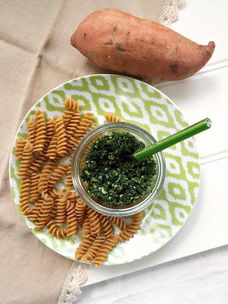 Fusilli integrali con batata e pesto di cavolo nero