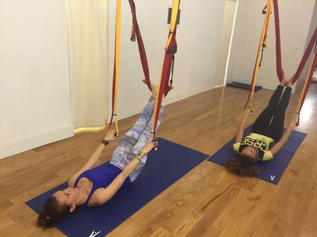 AERIAL PILATES DA 360° STUDIO MILANO - PER VEDERE IL MONDO A TESTA IN GIU'