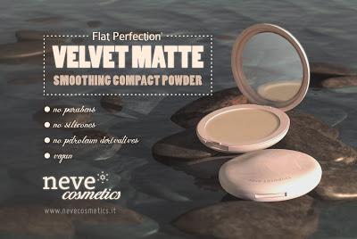 Velvet Matte, smoothing compact powder di Neve Cosmetics