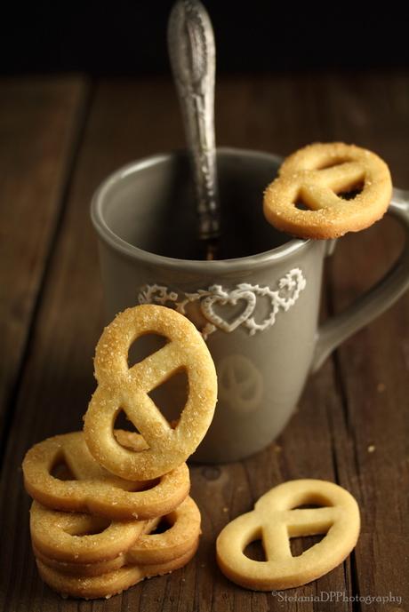 Biscotti di frolla semplice con farina di farro