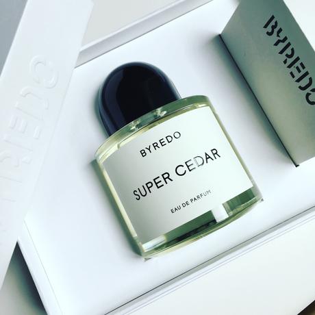 IL PROFUMO: SUPER CEDAR di BYREDO