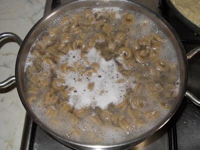 Trottole con canapa alla crema di cavolfiore