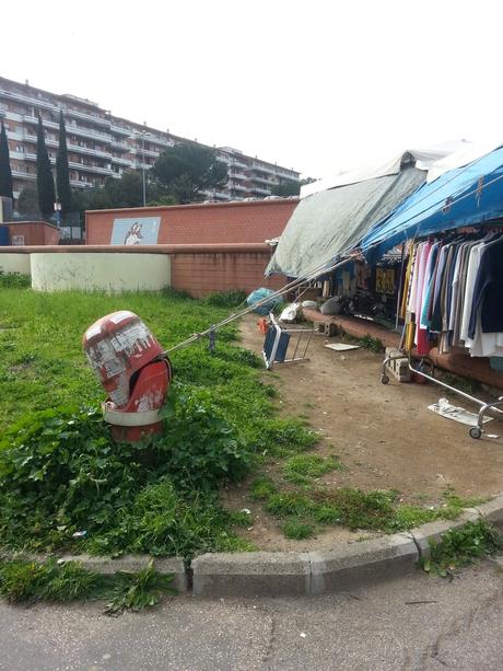 15 foto svelano che a Rebibbia non manca proprio nessuno. Salvo la totale assenza di controllo del territorio