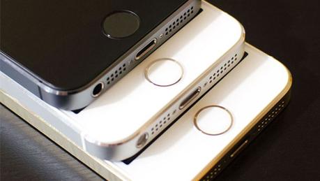 Dalla Cina un video mostra un presunto iPhone SE, il dispositivo non viene acceso, sarà un Fake?