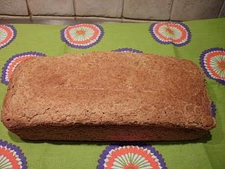 Pane con farina integrale di farro