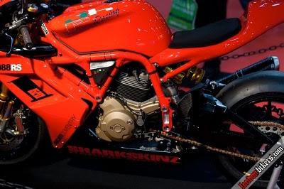 PIEROBON FRAMED DUCATI 1088 RS DESMODUE BY JHP RACING, COVENTRY, UK PIEROBON FRAMED DUCATI 1088 RS DESMODUE BY JHP RACING, COVENTRY, UK