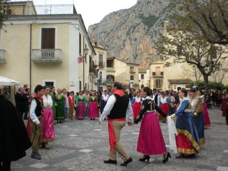La Pasqua in Calabria: Arte e tradizione in una cornice speciale DSCN9595-1024x768