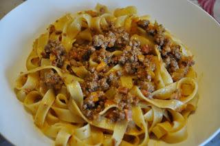 pasta fresca all'uovo con ragu di ossobuco - ricetta -