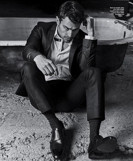 Theo James 2016 Servizio fotografico Essential Homme 002 Theo James Covers Essential Homme, Talks Allegiant