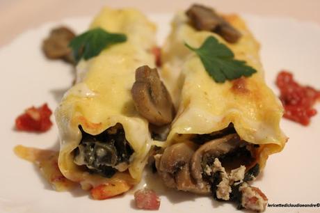 Cannelloni con coste, funghi e prosciutto