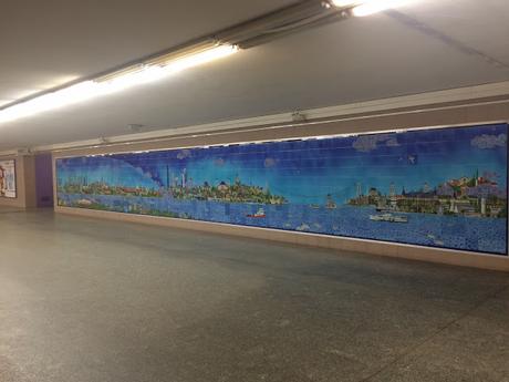 E un altro nostro lettore è andato a Varsavia ed è rimasto sconcertato dal confronto con Roma. Un classico E un altro nostro lettore è andato a Varsavia ed è rimasto sconcertato dal confronto con Roma. Un classico