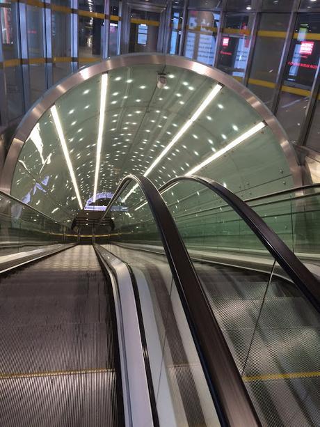 E un altro nostro lettore è andato a Varsavia ed è rimasto sconcertato dal confronto con Roma. Un classico E un altro nostro lettore è andato a Varsavia ed è rimasto sconcertato dal confronto con Roma. Un classico