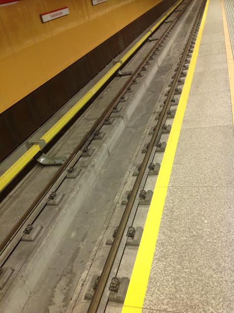 E un altro nostro lettore è andato a Varsavia ed è rimasto sconcertato dal confronto con Roma. Un classico E un altro nostro lettore è andato a Varsavia ed è rimasto sconcertato dal confronto con Roma. Un classico