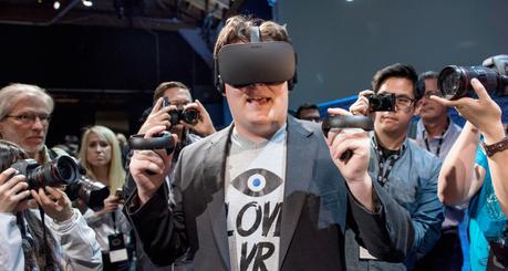 Palmer Luckey difende il rinvio di Oculus Touch