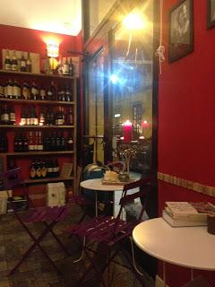 Enoteca Baccanale - Via Volturno 5c - Bologna - Tel. 0514845438