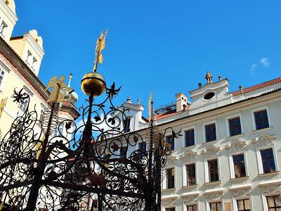 I colori dei palazzi di Praga.