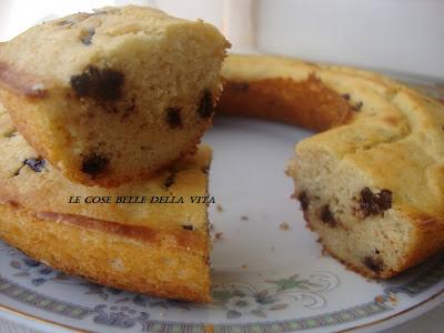 Ciambella alla ricotta e gocce di cioccolato