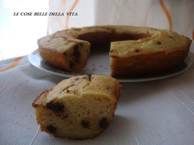 Ciambella alla ricotta e gocce di cioccolato