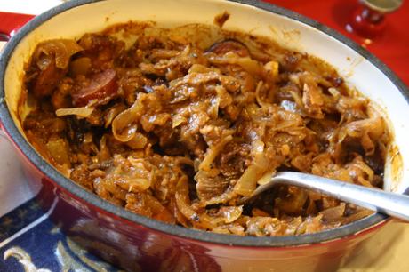 Cosa mangiare in Polonia: i bigos.