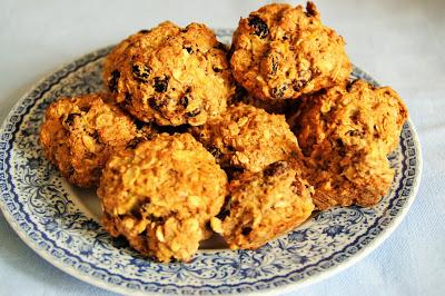 Biscotti di avena e uvetta senza uova e burro